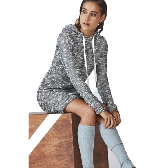 Fabletics Yukon Hooded Lined Textured Sweater Dress Black And White Size Small - Picture 2 of 13